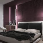 Интерьер коттеджа под Минском. Спальня с 3D панелями.